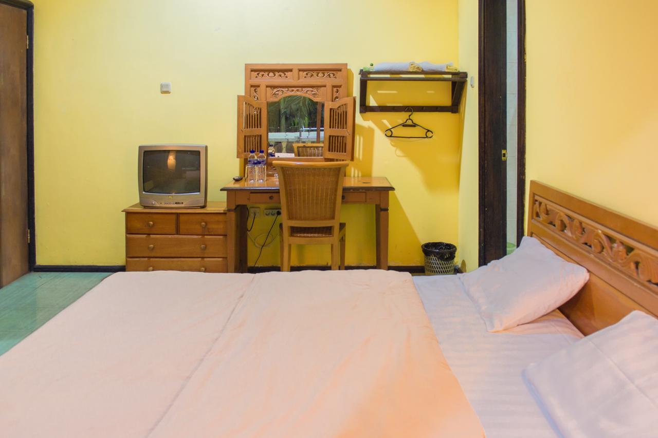 Foresta Inn Family Resort Prigen Exterior foto